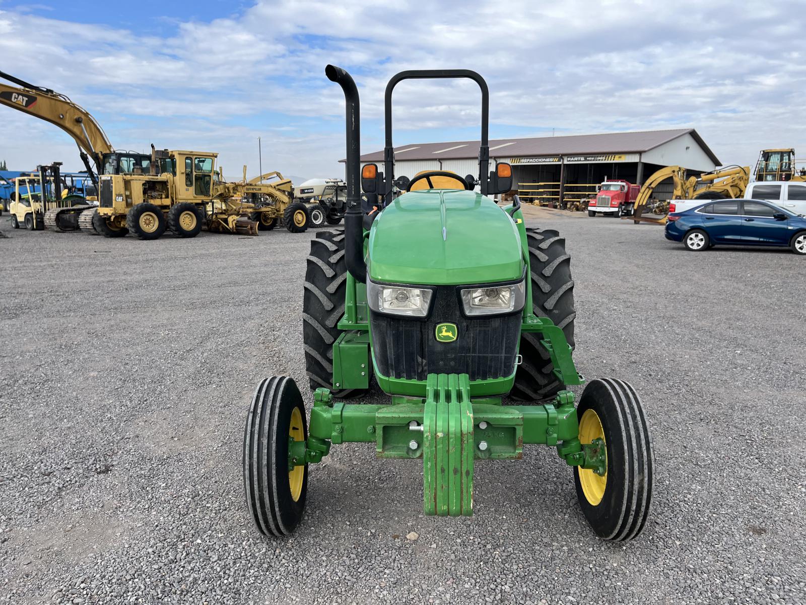 ./imagenes/INVOICE/2019/18008/JOHN DEERE 5050E (17).JPG